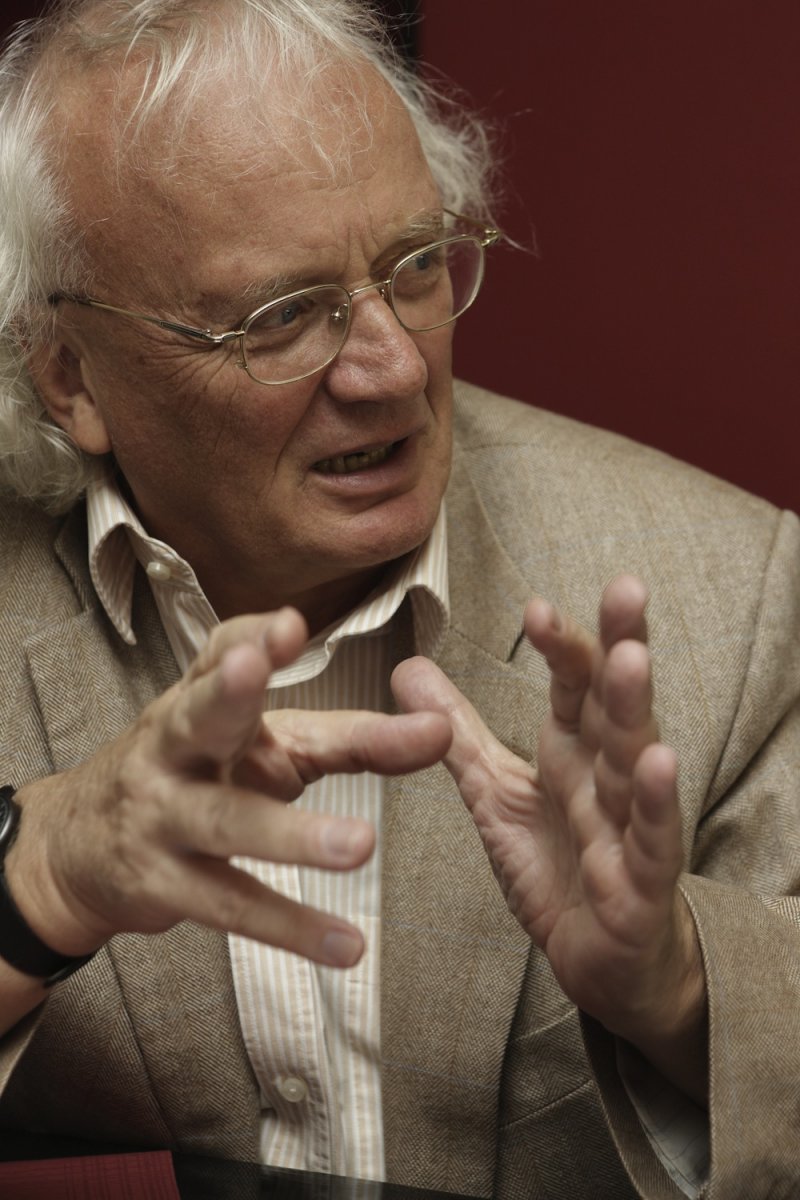 Hiller, Wilfried - hier klicken Hiller, Wilfried - hier klicken