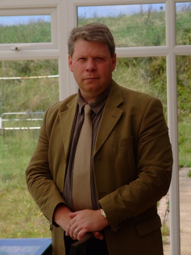 Glover, Andrew R. - hier klicken